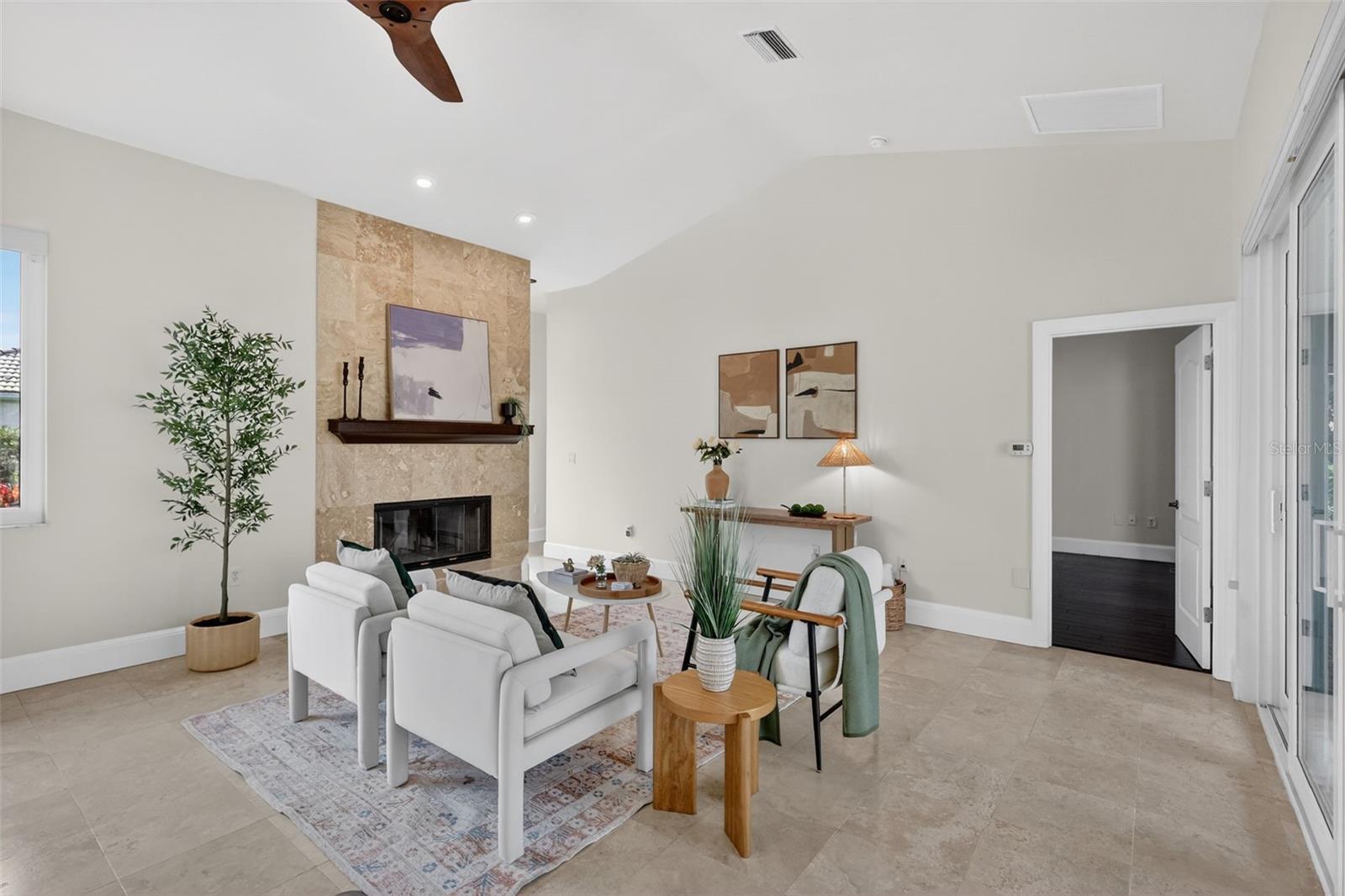 PALACIO - Residential