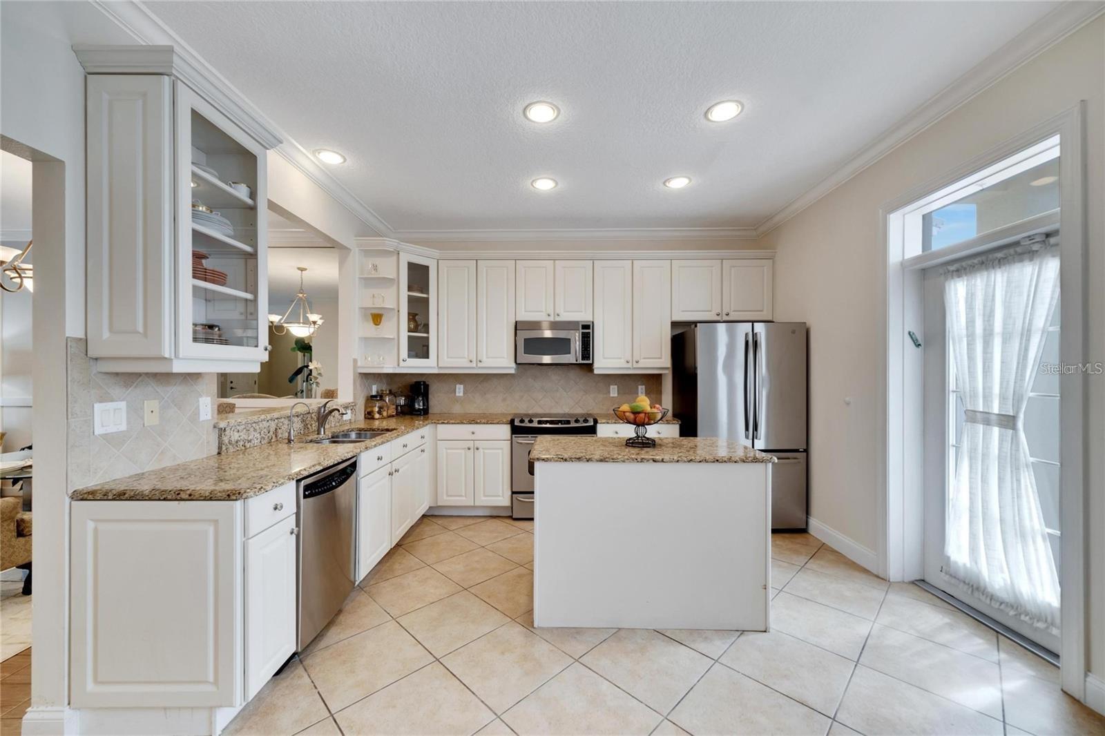 MIRABAY - Residential Lease