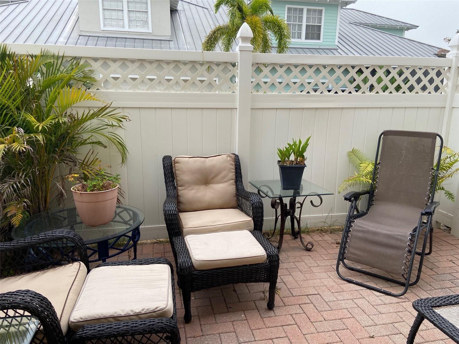 MIRABAY - Residential Lease