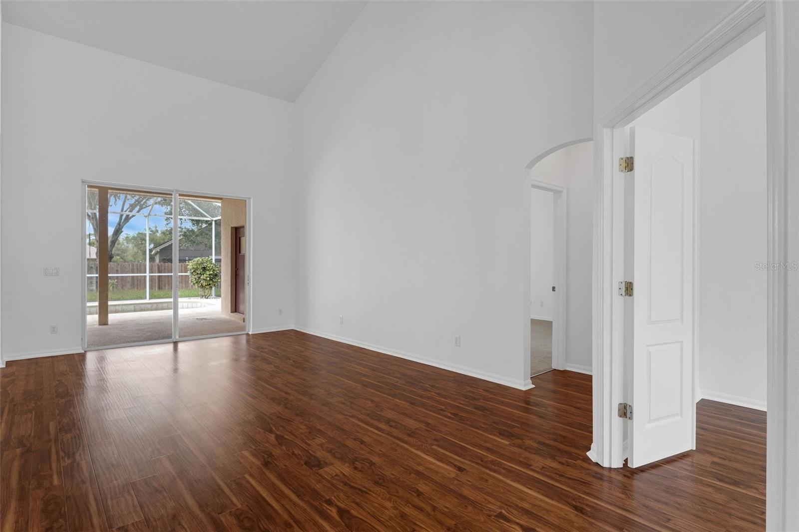 802 KINGSBRIDGE DRIVE