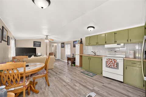 Tiny photo for 8200 SE 145 Street, Dunnellon, FL 34432 (MLS # OM730129)