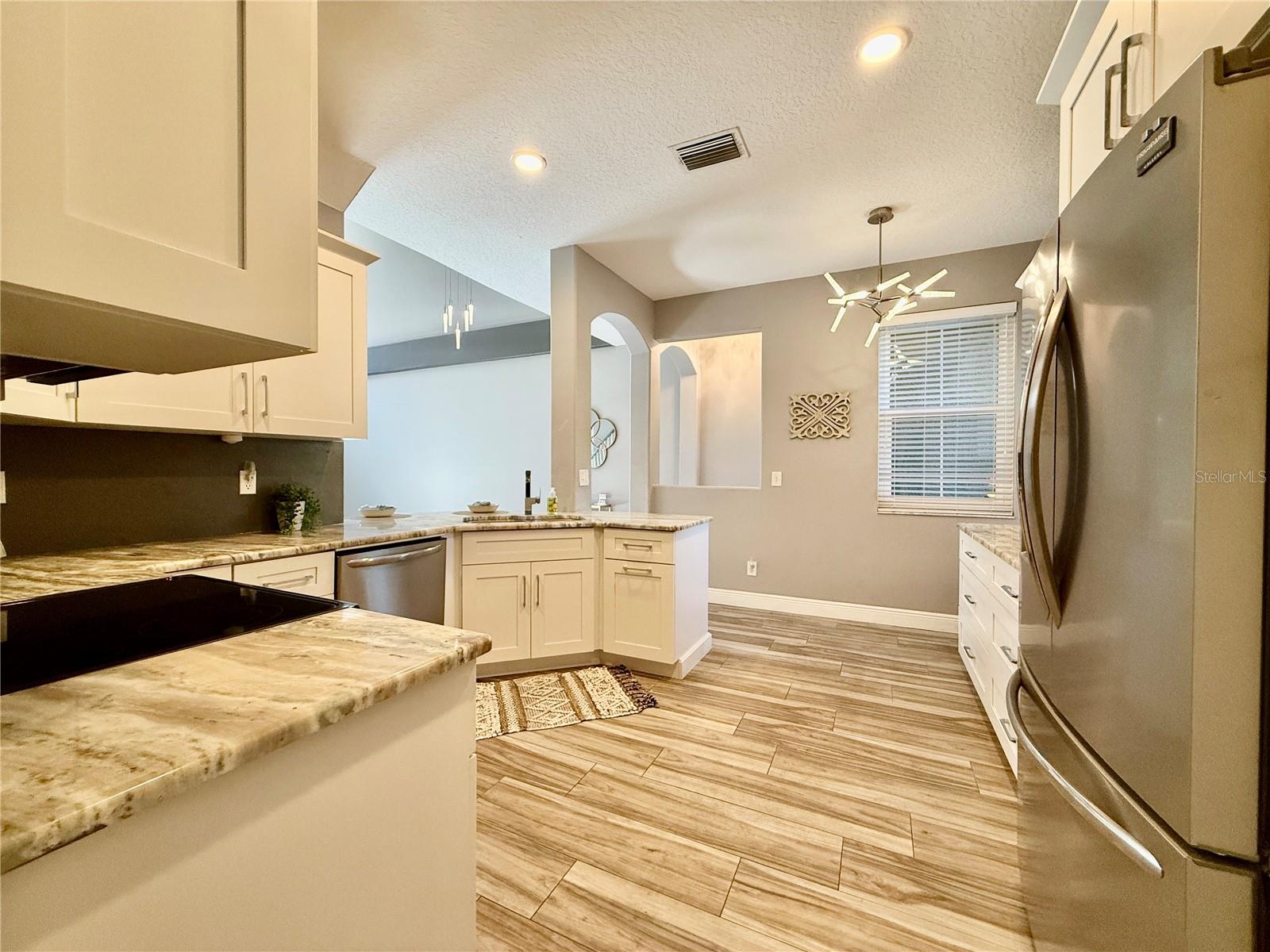 TARPON RIDGE TWNHMS - Residential