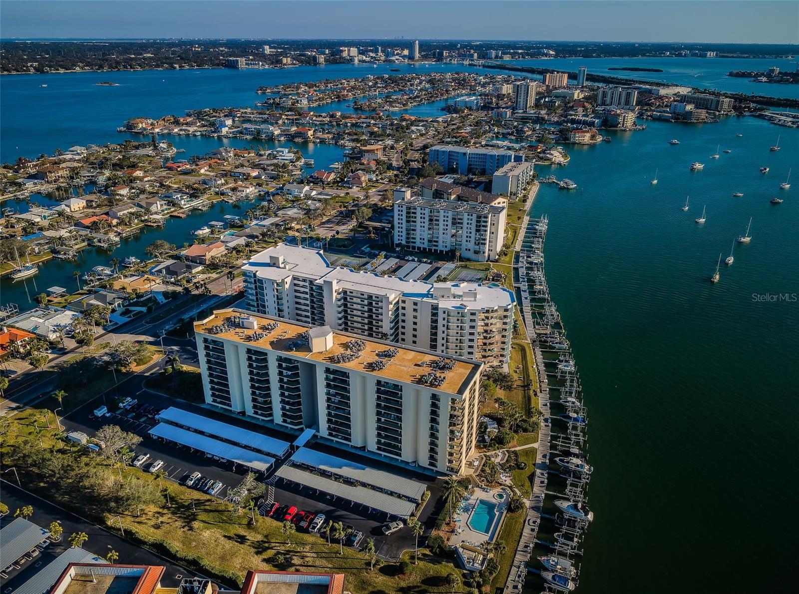 690 ISLAND WAY 404