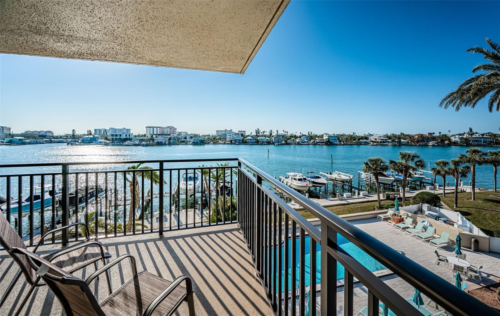 690 ISLAND WAY 404