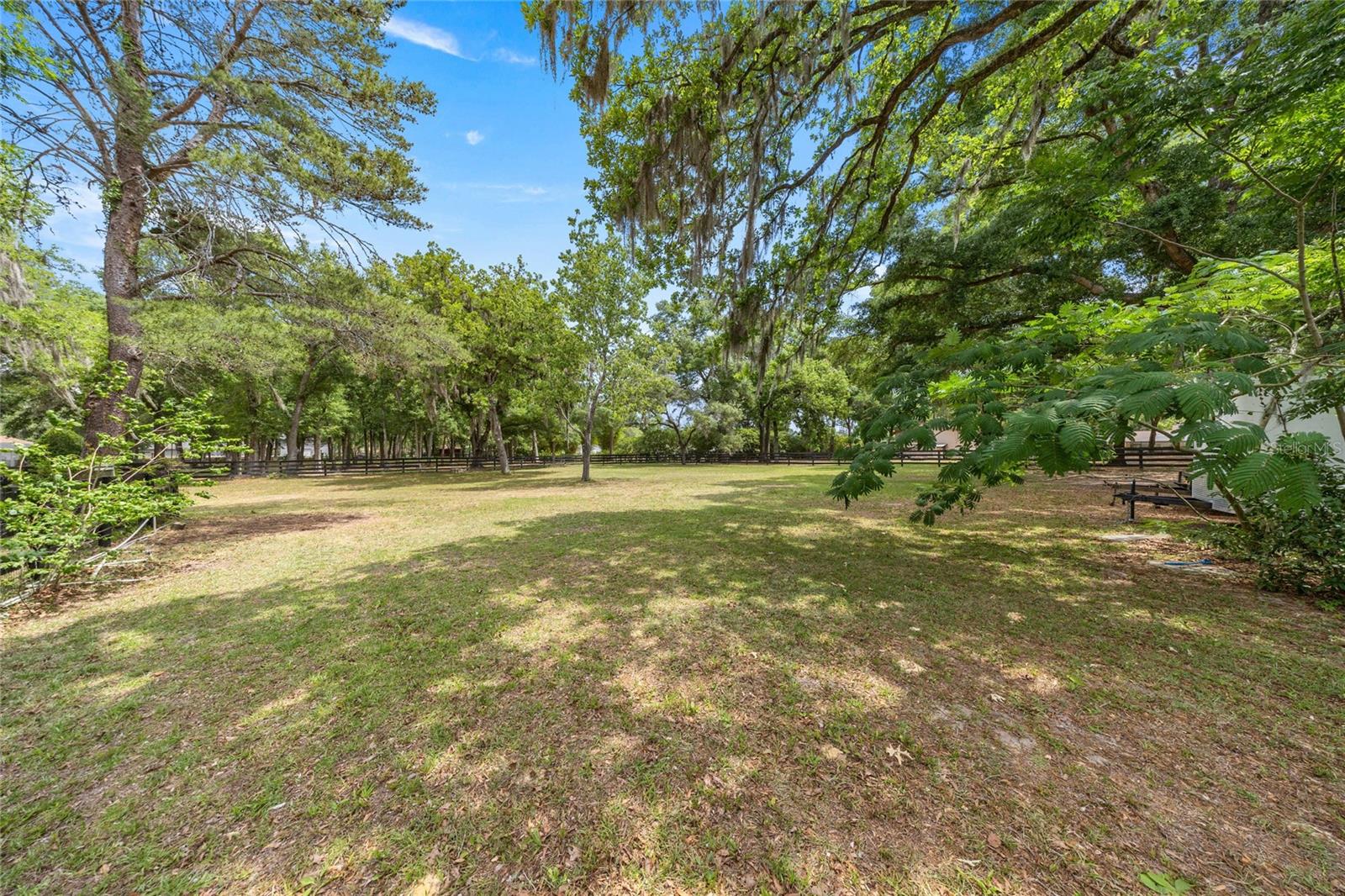 COUNTRY SIDE FARMS - Residential