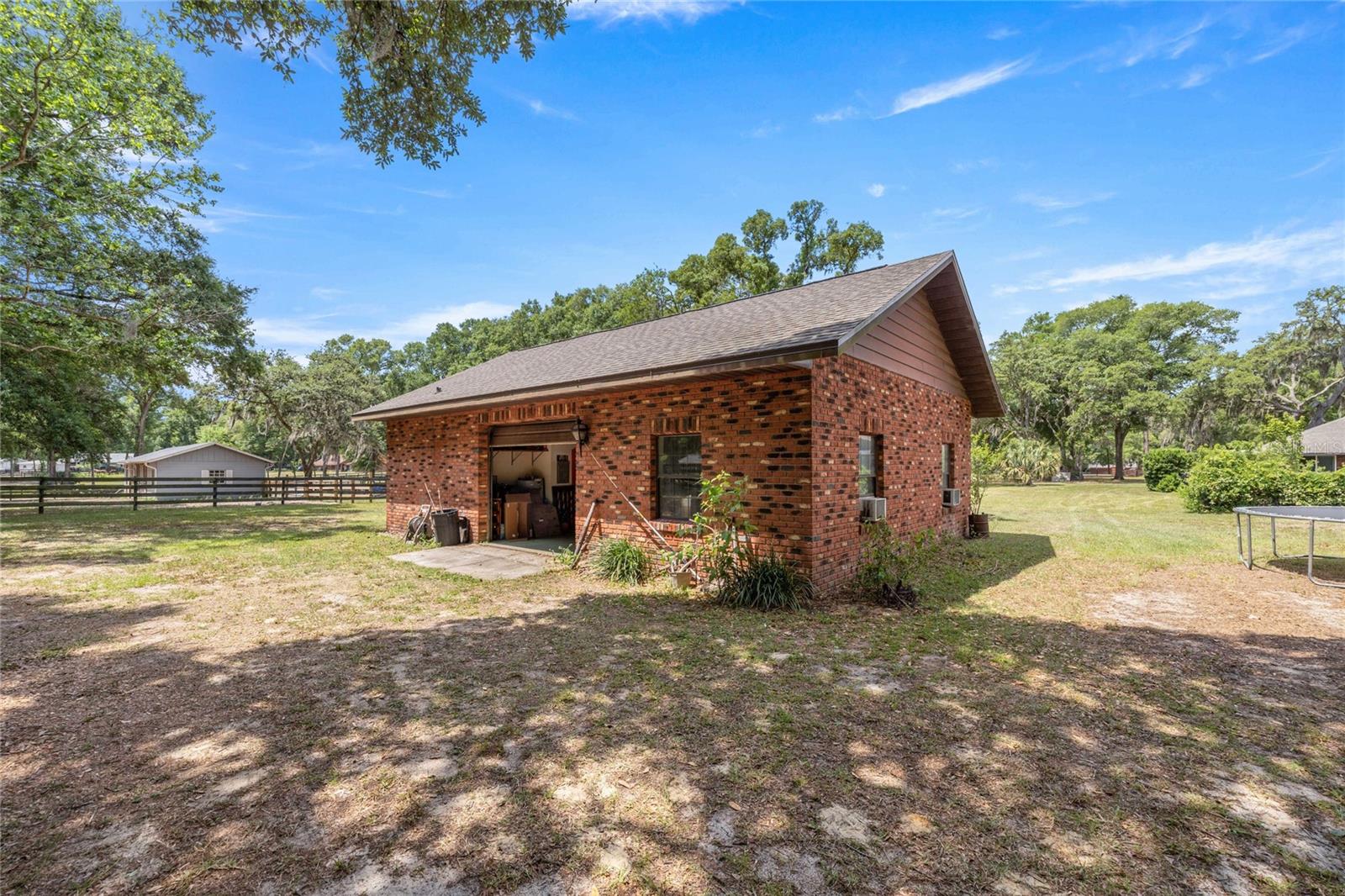 COUNTRY SIDE FARMS - Residential