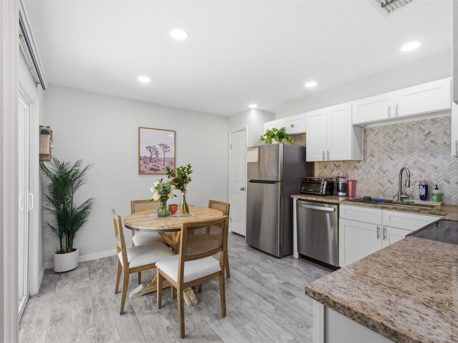 SMITH & HAYES ADD - Residential Income