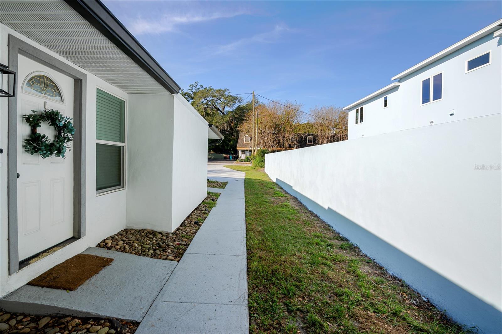 SMITH & HAYES ADD - Residential Income