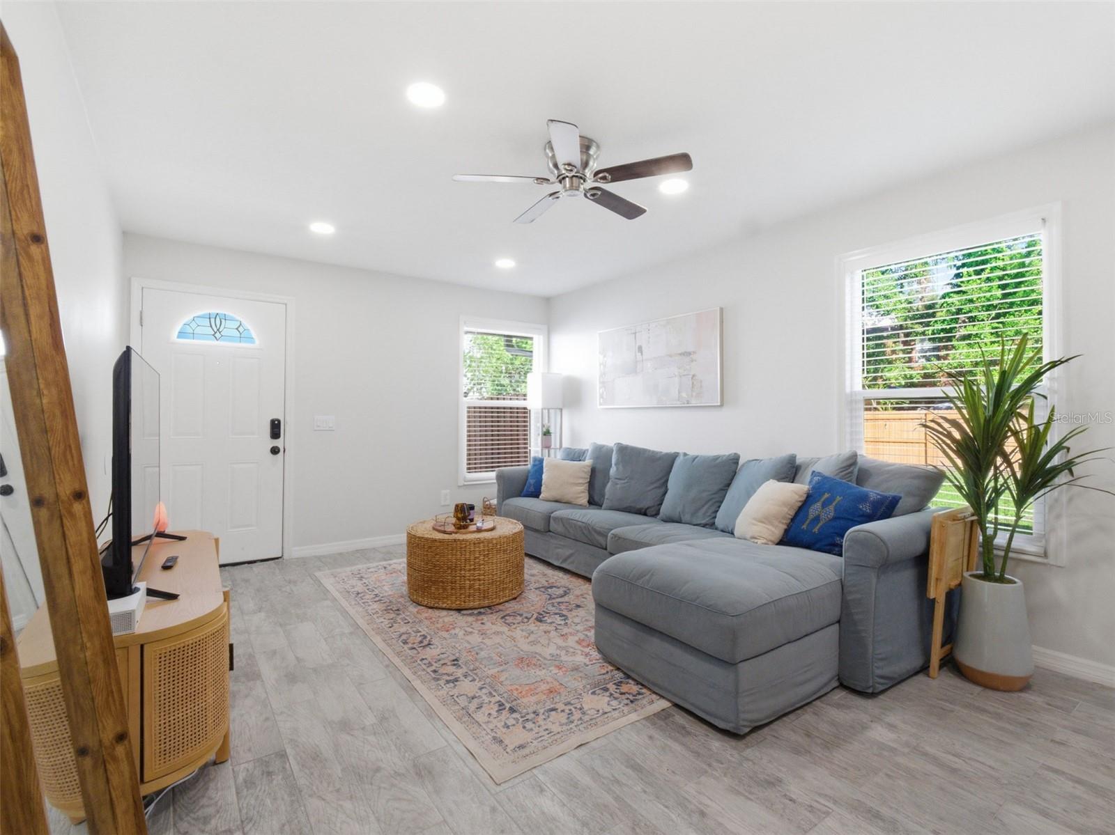 SMITH & HAYES ADD - Residential Income