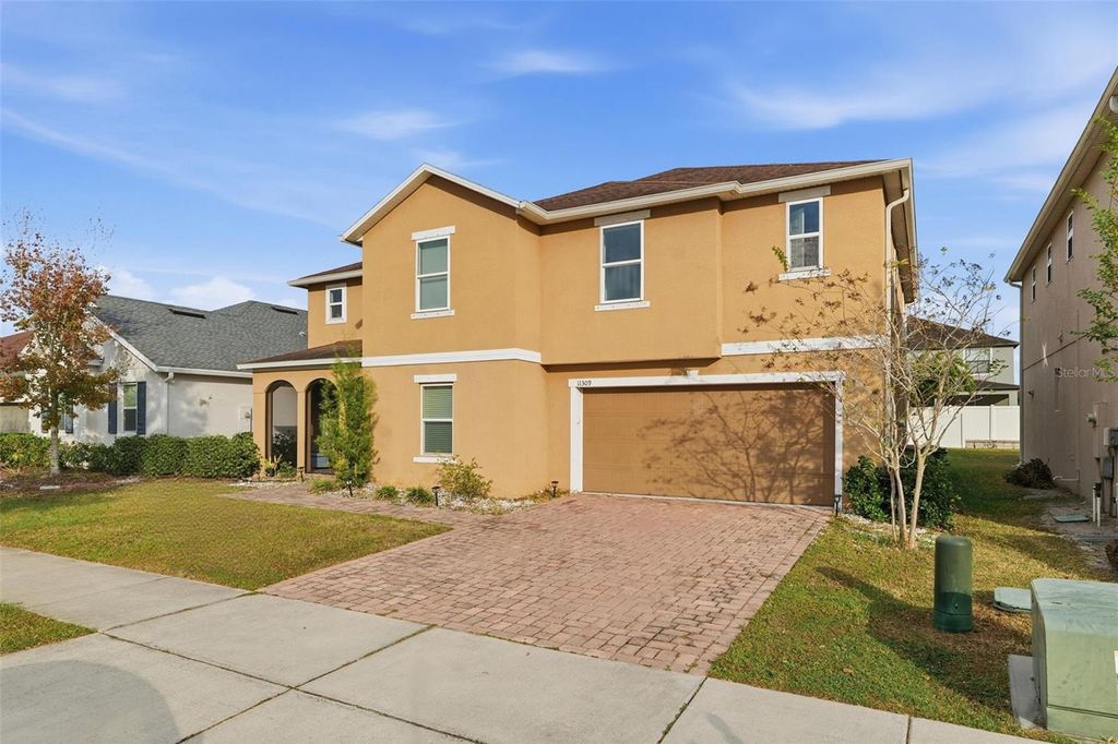 Photo of 11309 Brighton Knoll Loop, Riverview, FL 33579 (MLS # O6363042)