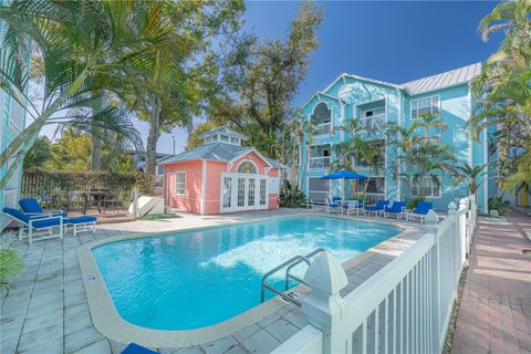 Photo of 3002 W Cleveland Street #B11, Tampa, FL 33609 (MLS # TB8437573)