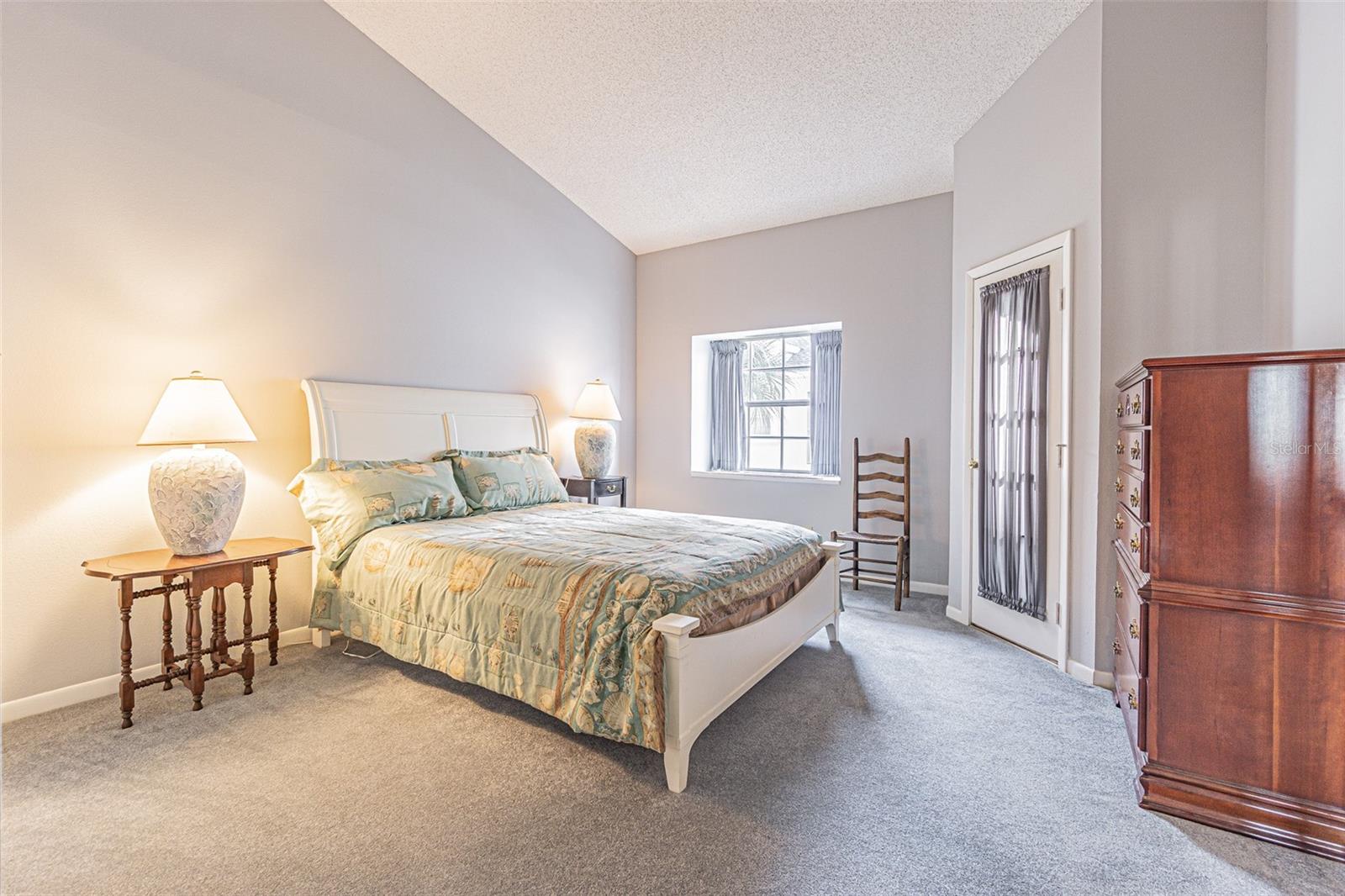 SUNSET REEF - Residential