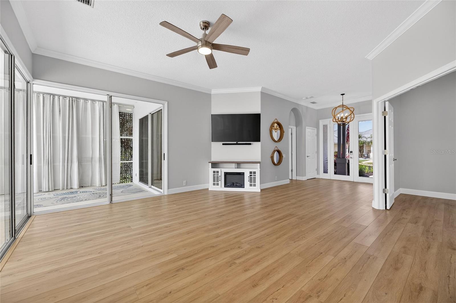 RIVERDALE REV - Residential