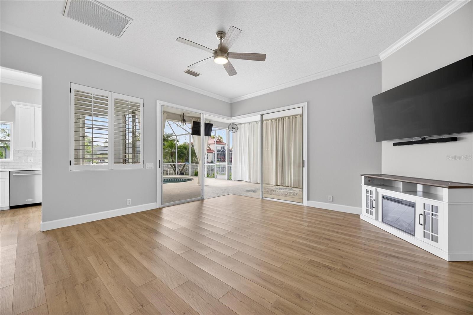 RIVERDALE REV - Residential