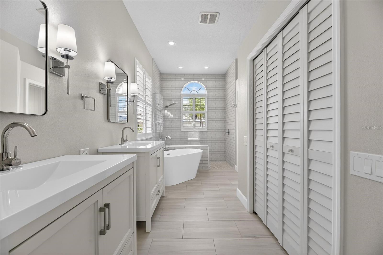 RIVERDALE REV - Residential