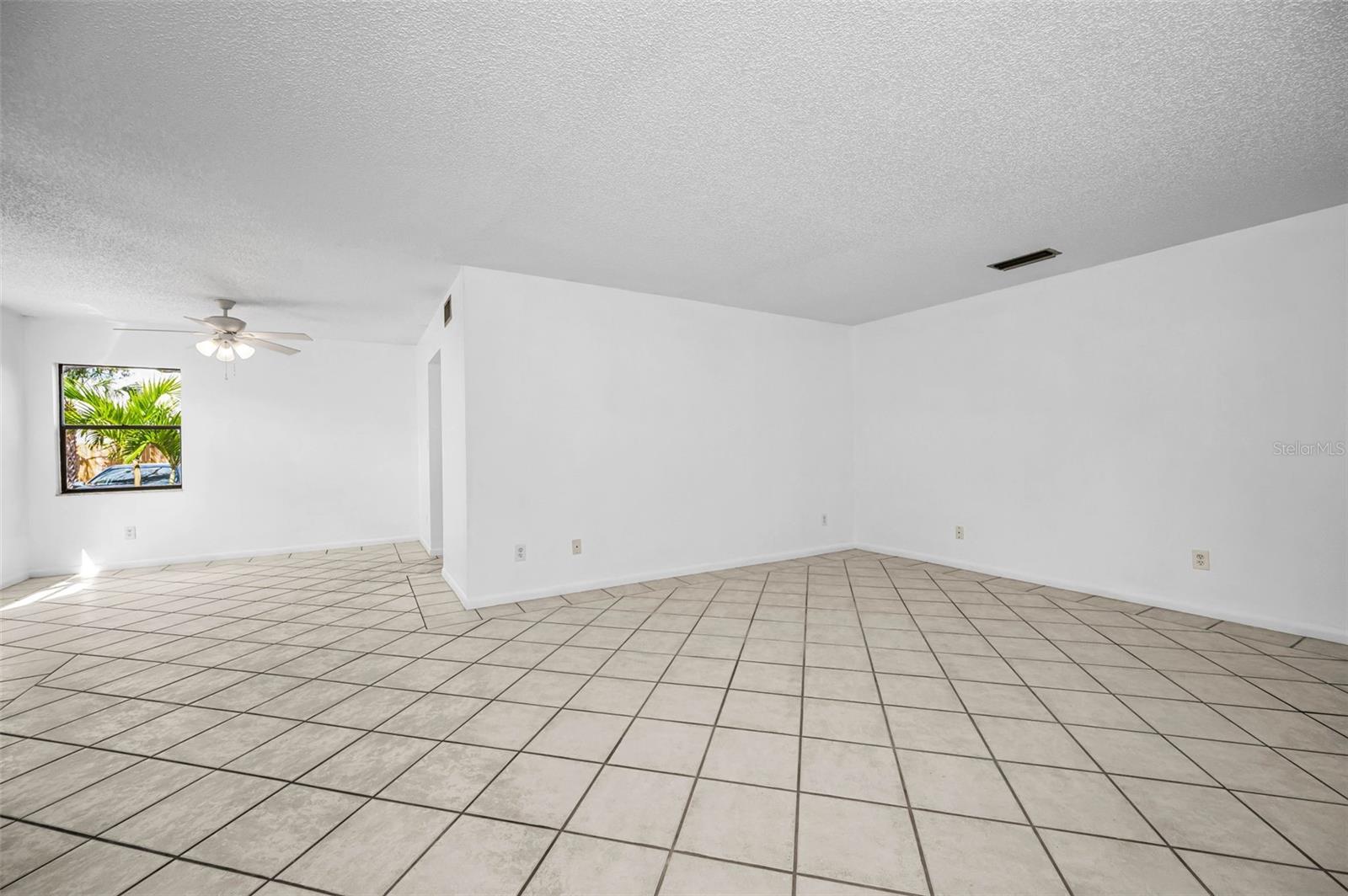 MAIDSTONE CONDO - Residential