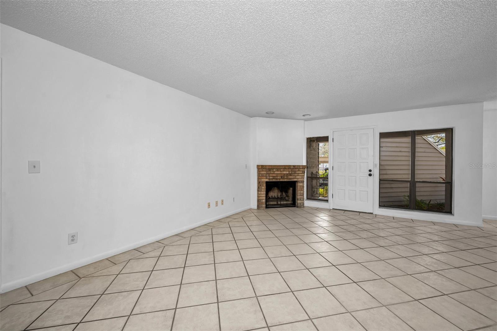 MAIDSTONE CONDO - Residential