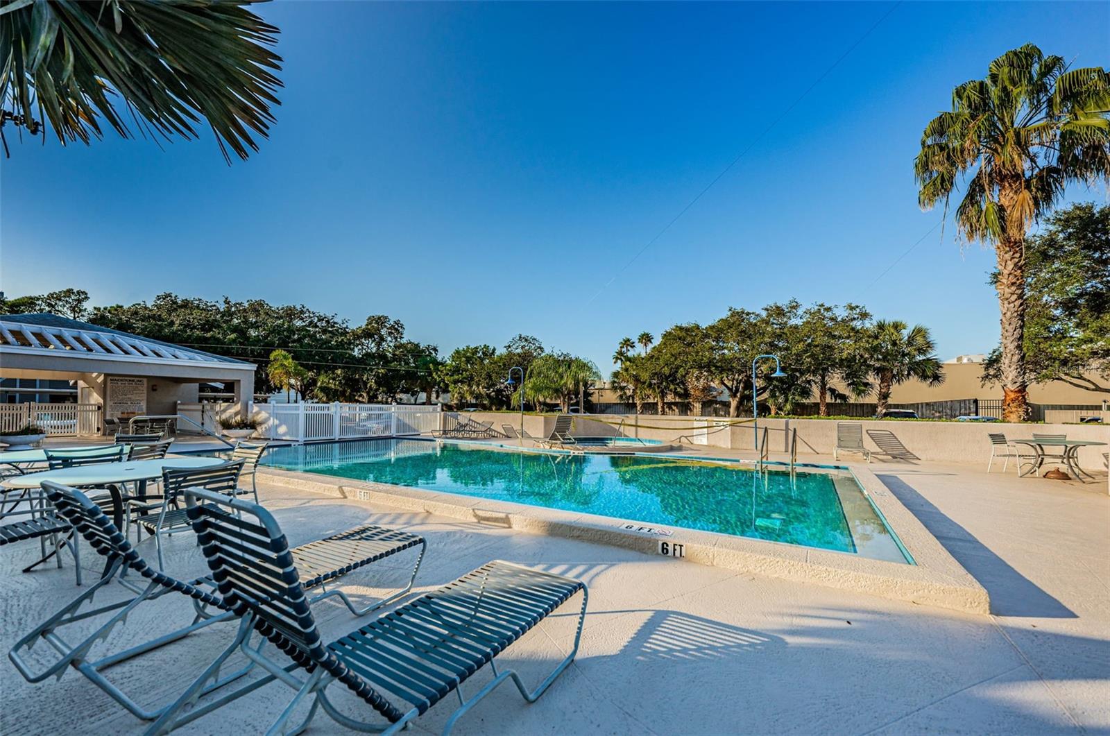 MAIDSTONE CONDO - Residential