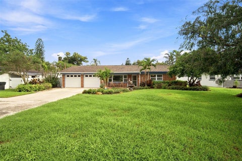 526 S Larry Circle, Brandon, FL 33511
