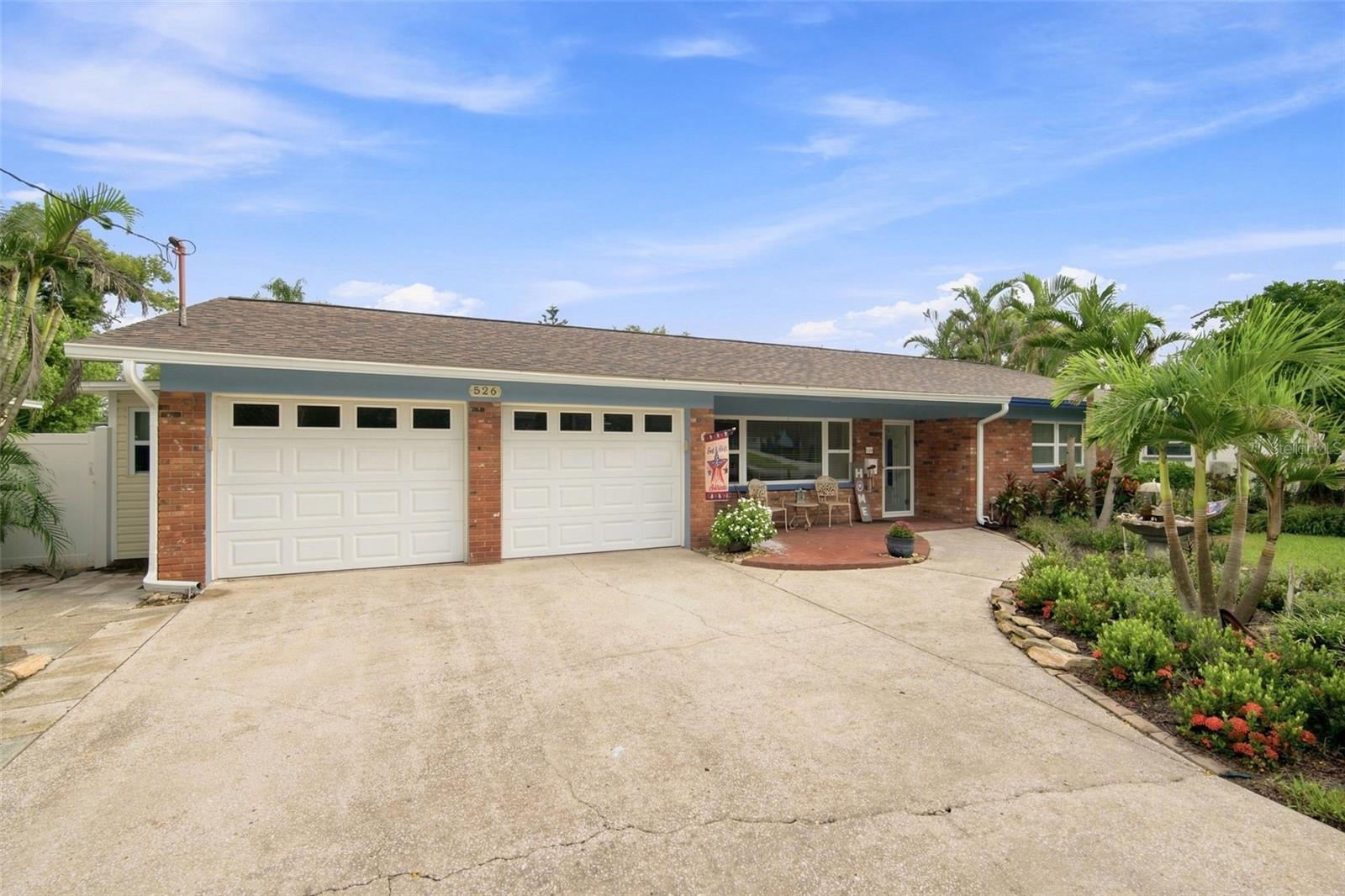 526 S LARRY CIRCLE