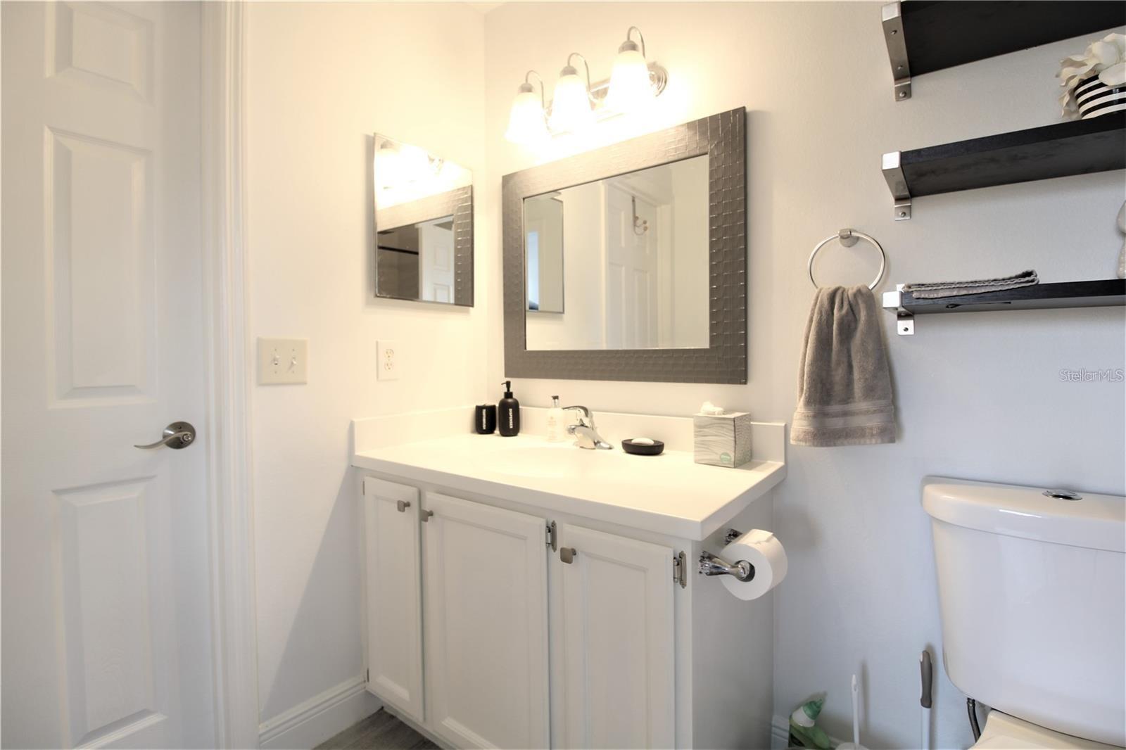 VENTURA VILLAGE PH 04 - Residential Lease