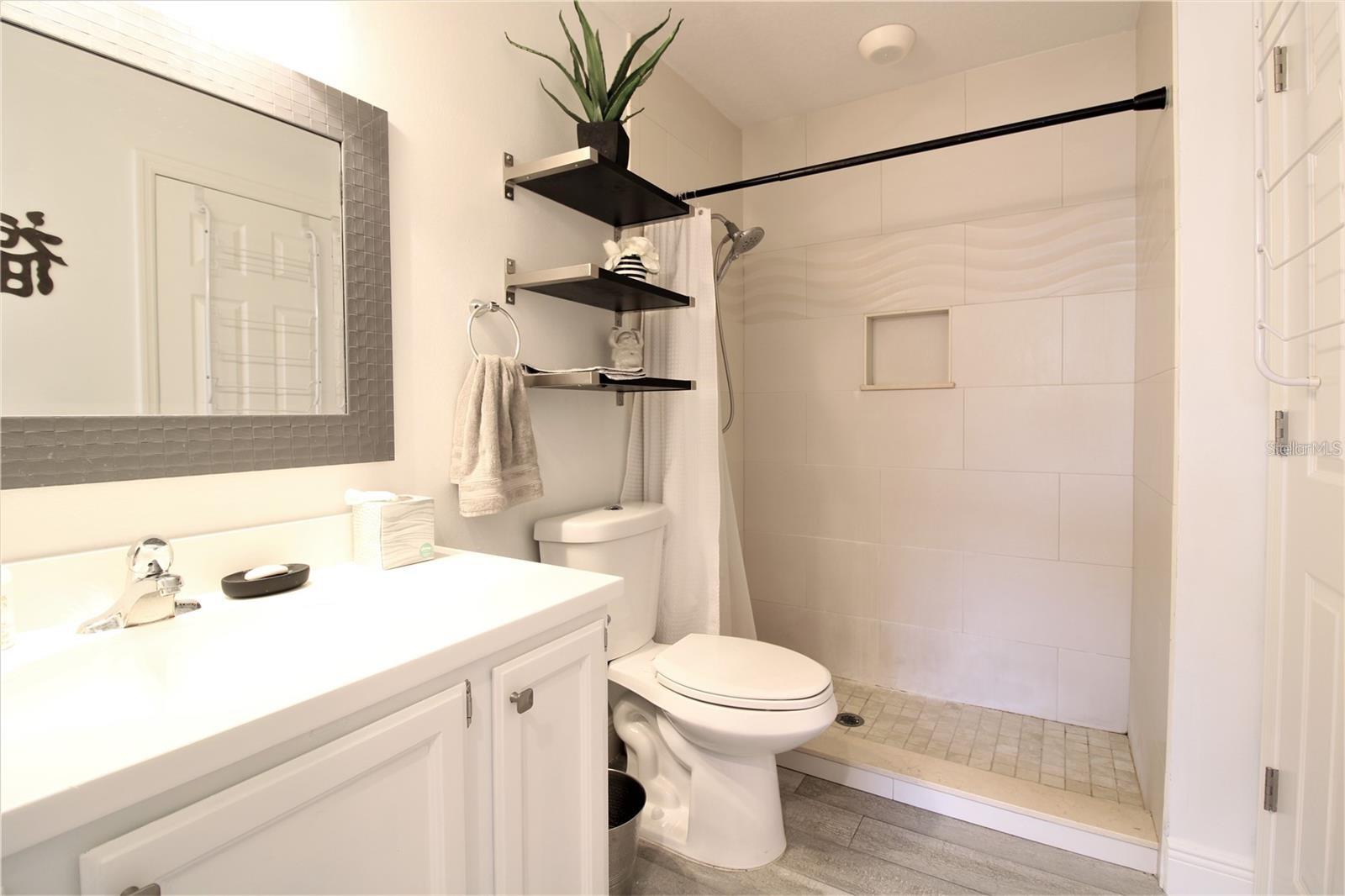 VENTURA VILLAGE PH 04 - Residential Lease