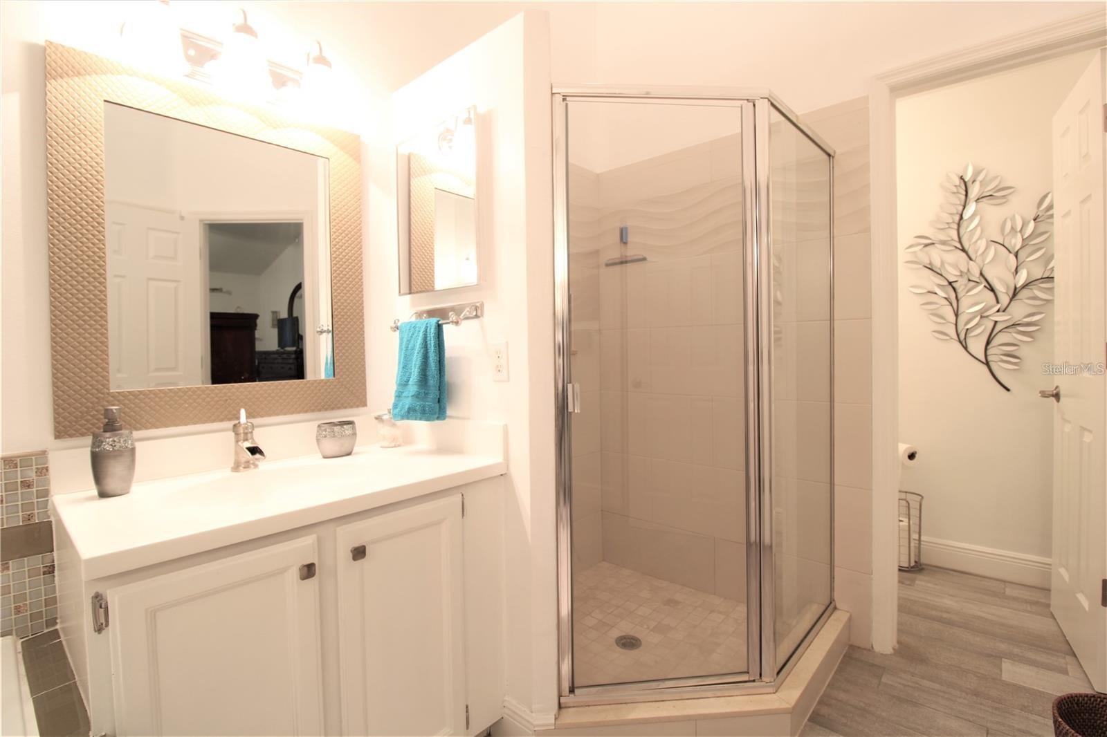 VENTURA VILLAGE PH 04 - Residential Lease