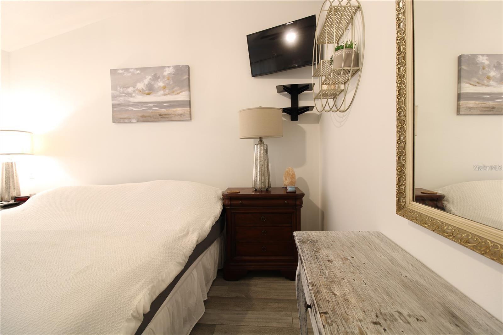 VENTURA VILLAGE PH 04 - Residential Lease