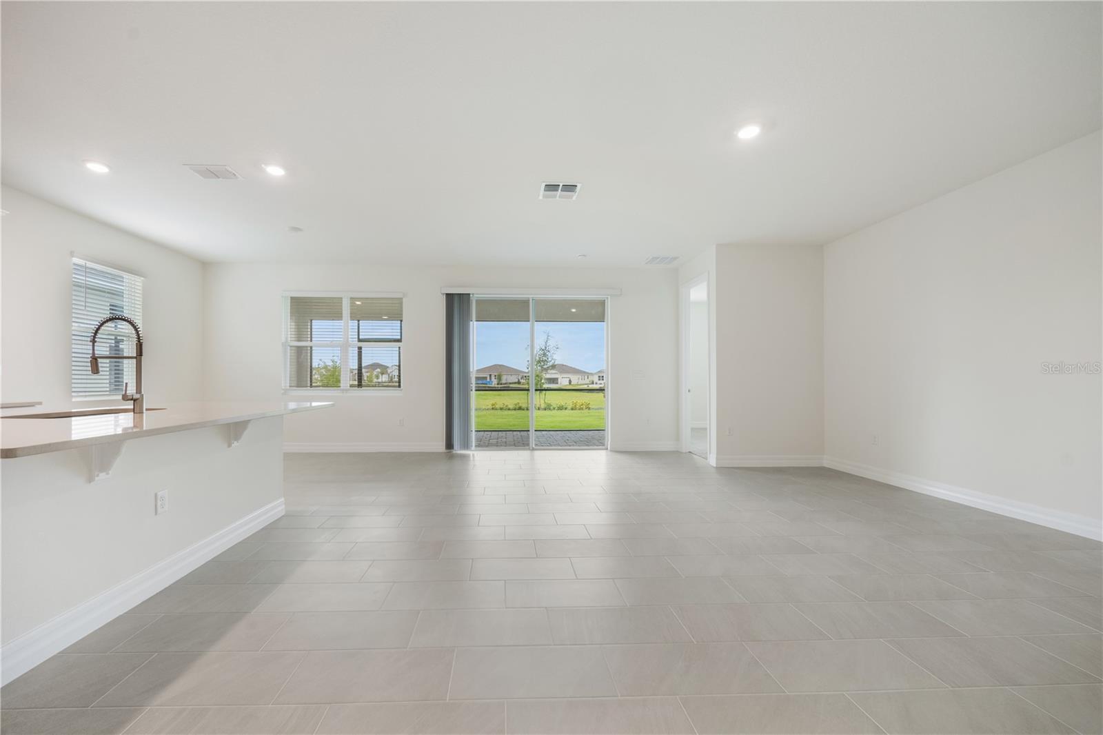 LAKES OF MOUNT DORA - Residential