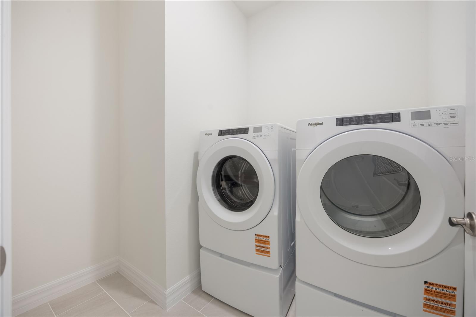 LAKES OF MOUNT DORA - Residential