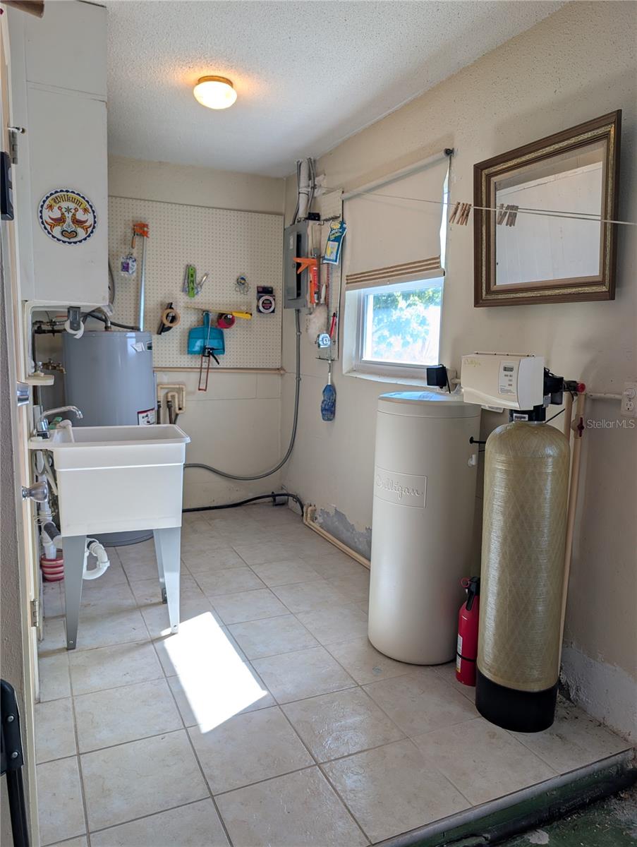 MAINLANDS OF TAMARAC BY THE GULF TWO CONDO - Residential