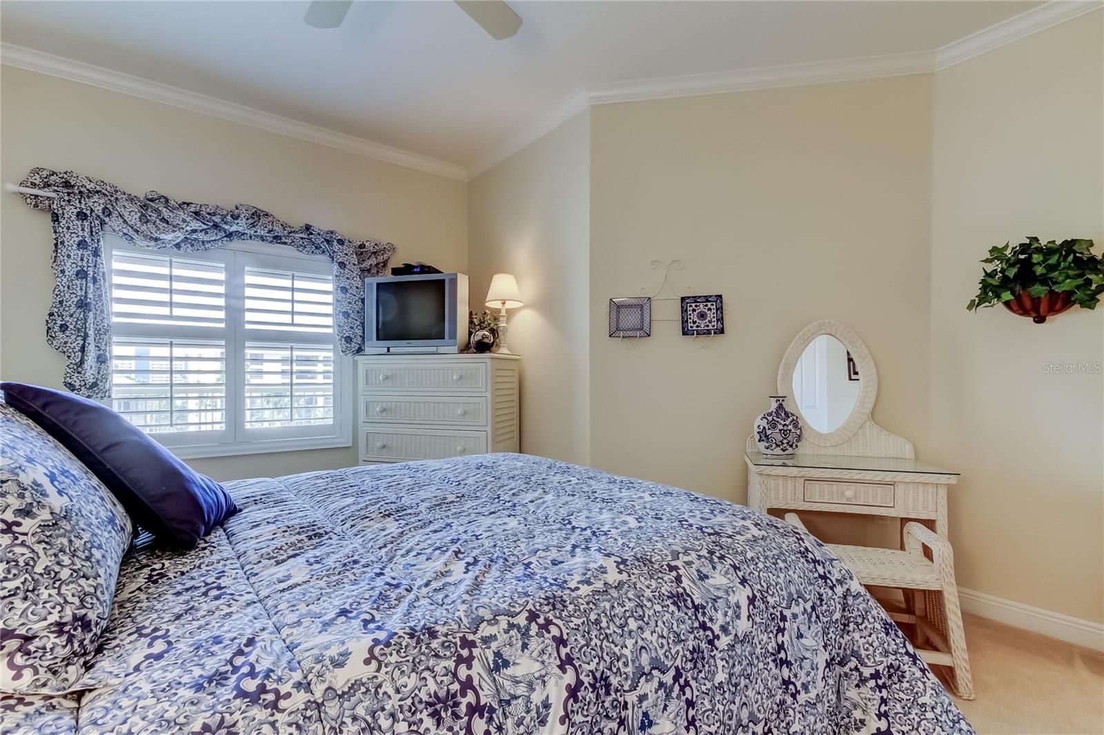 SNUG HARBOUR CONDO - Residential