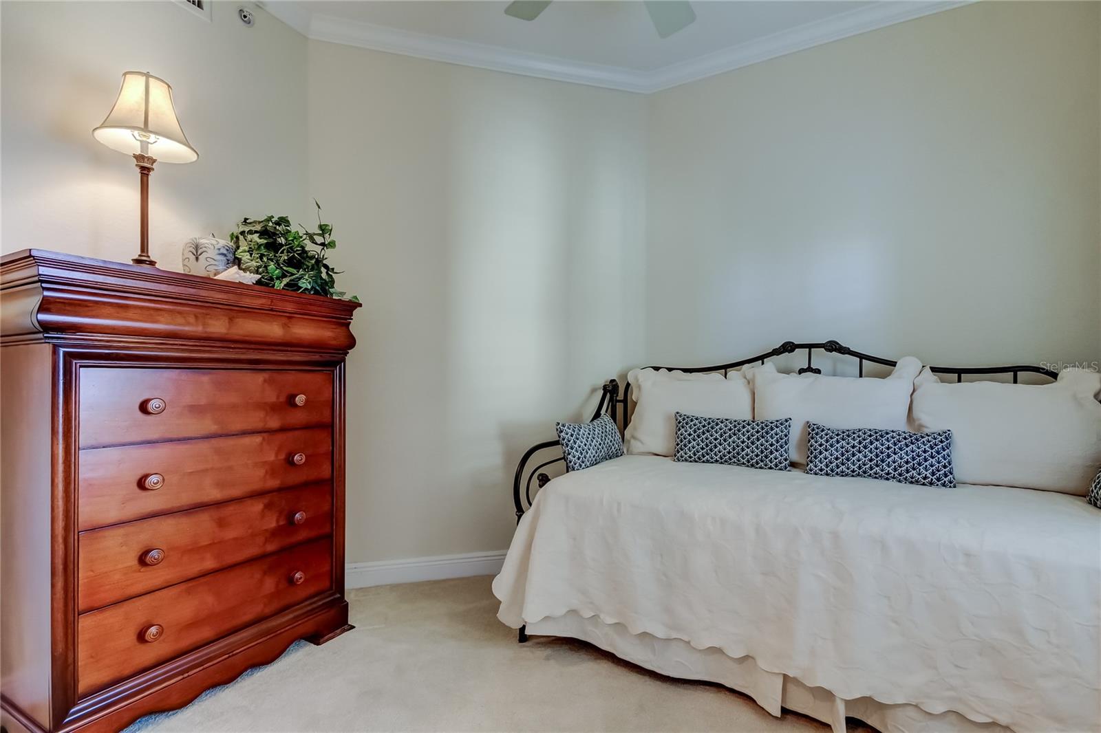 SNUG HARBOUR CONDO - Residential