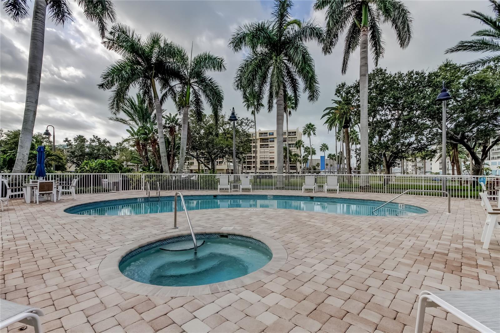 SNUG HARBOUR CONDO - Residential