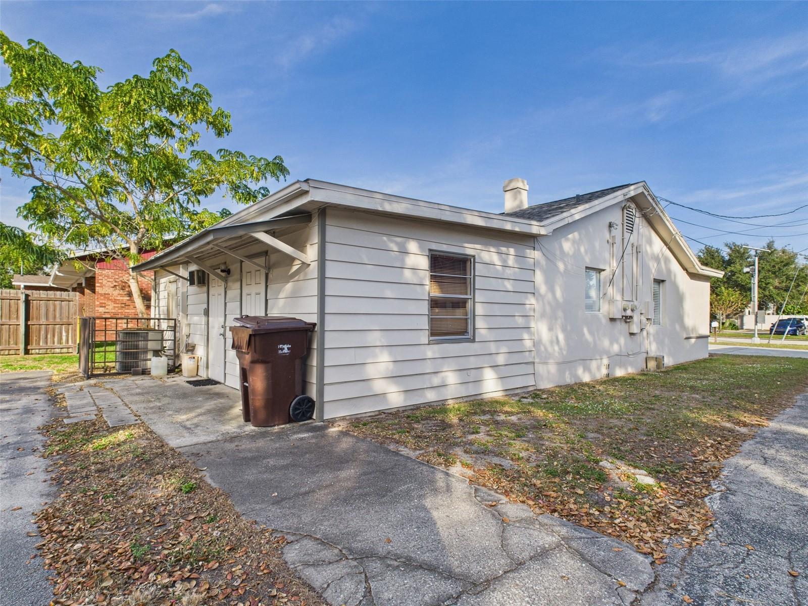 TWIN LAKE PARK SUB - Commercial Sale