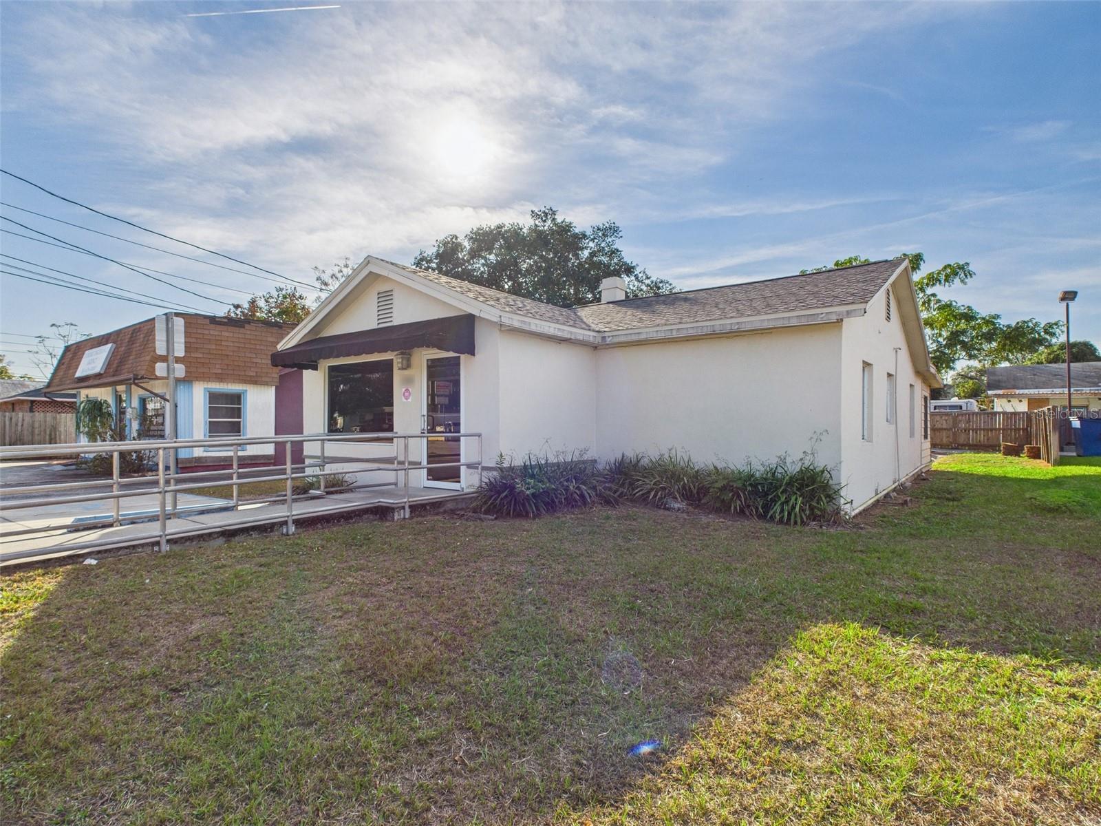 TWIN LAKE PARK SUB - Commercial Sale