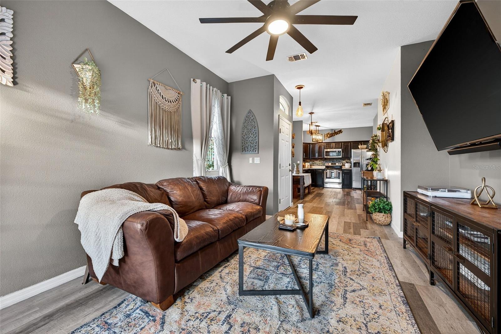 WILLOW LAKE - Residential