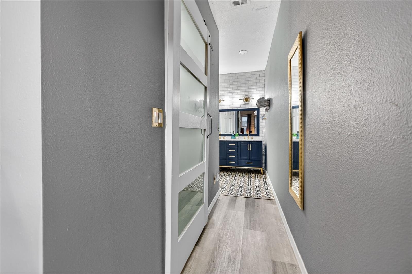 WILLOW LAKE - Residential