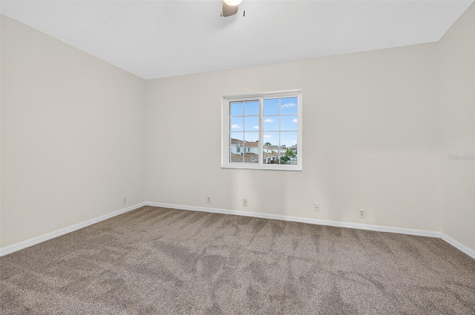 WILLOW LAKE - Residential