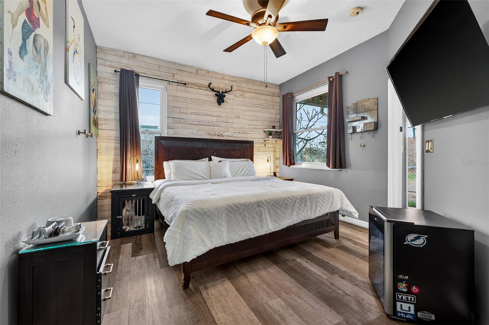 WILLOW LAKE - Residential