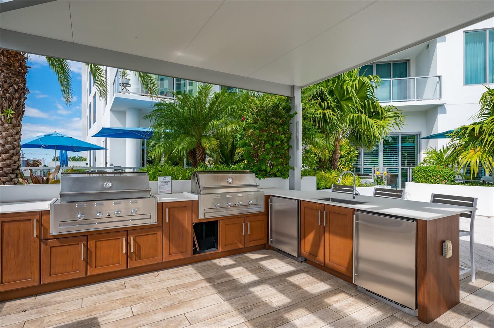 MARK SARASOTA CONDOMINIUM - Residential