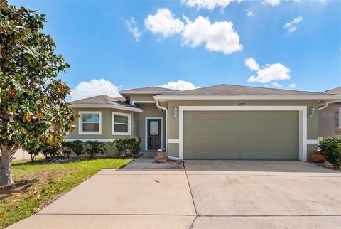 Photo of 2037 Lakeridge Drive, Winter Haven, FL 33881 (MLS # L4960883)