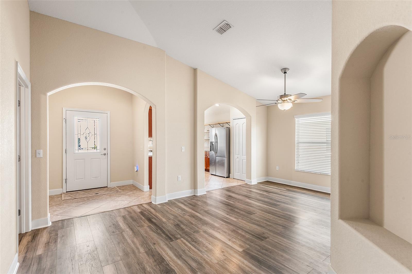 LAKERIDGE ESTATES - Residential