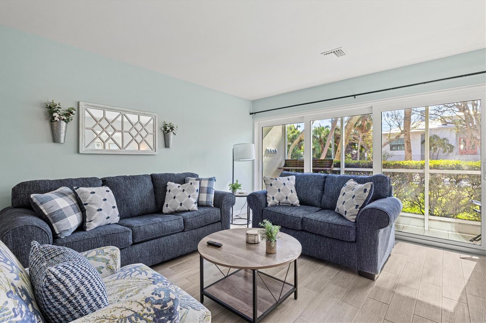 KINGSTON ARMS - Residential