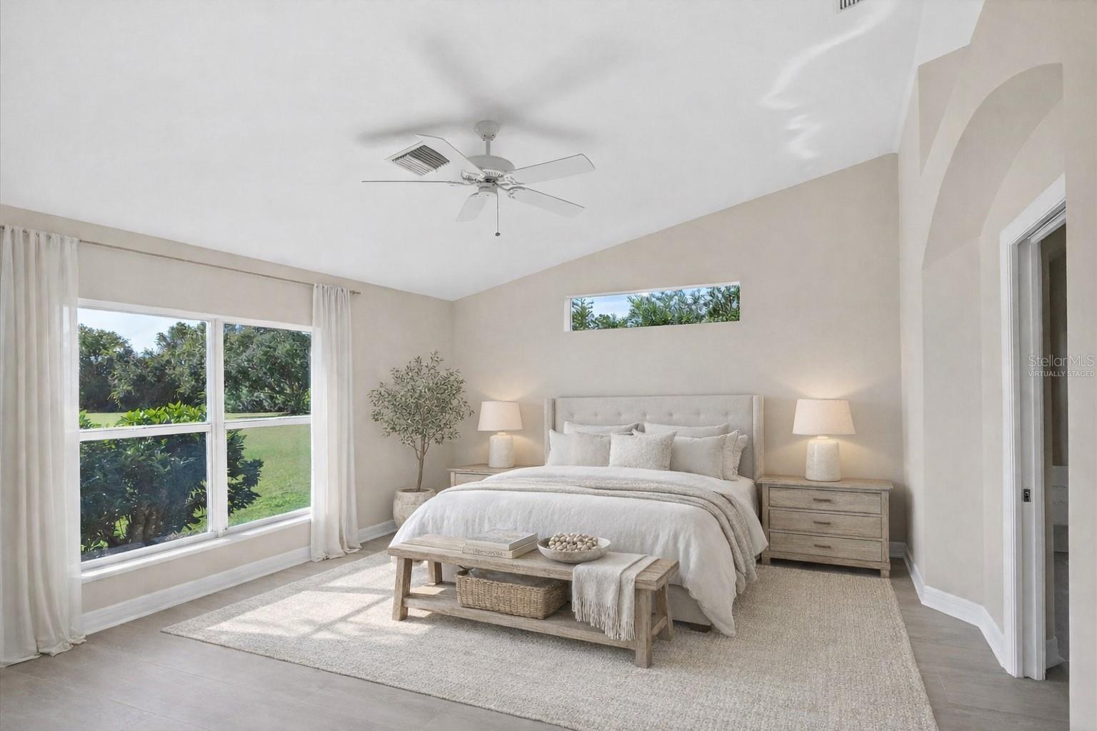 VALENCIA LAKES - Residential