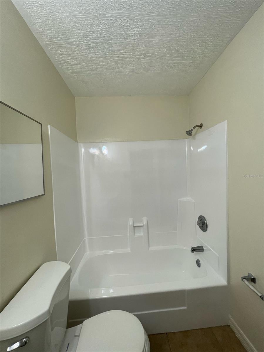 SUNNY VIEW SUB - Residential Lease