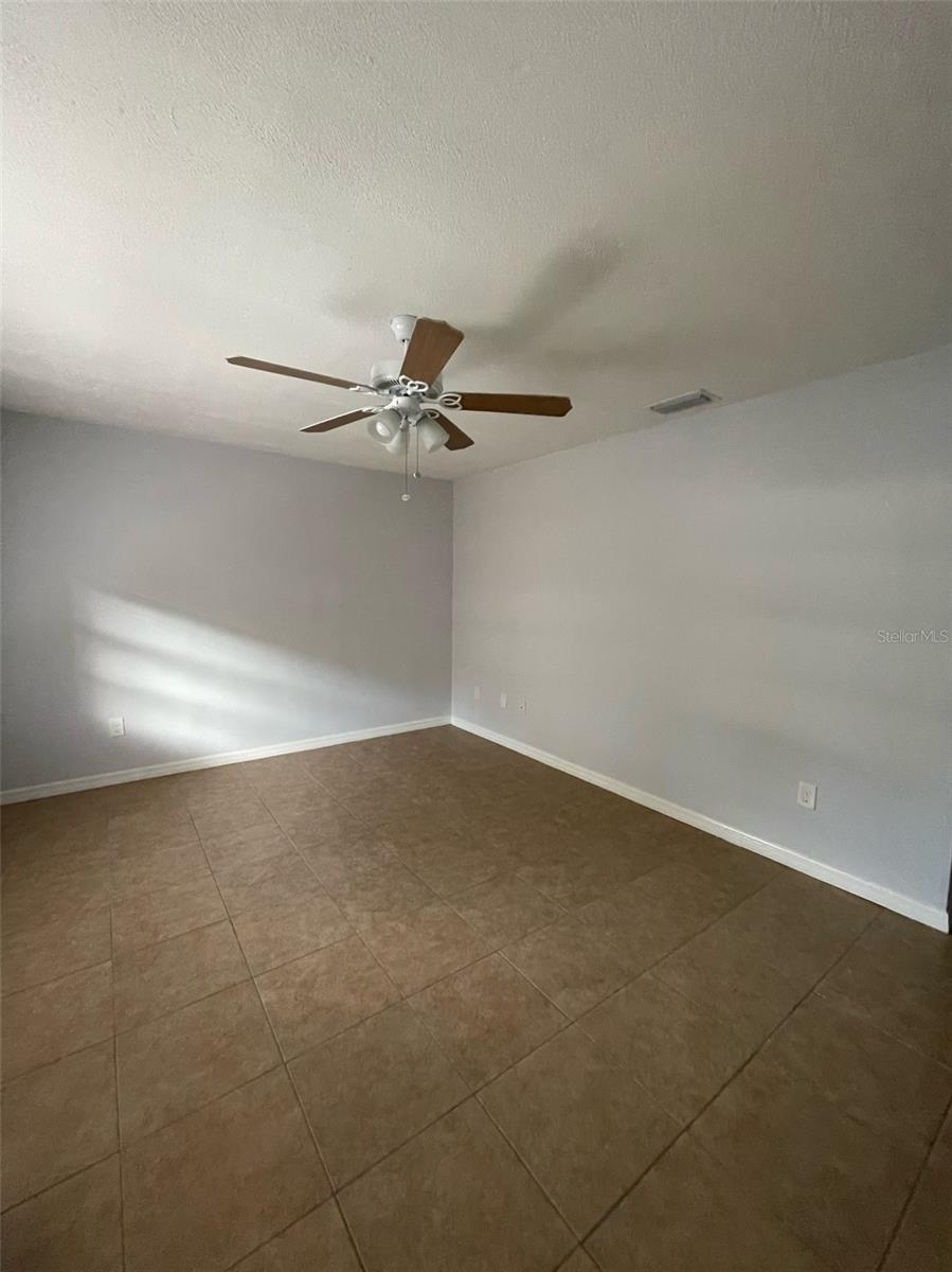 SUNNY VIEW SUB - Residential Lease