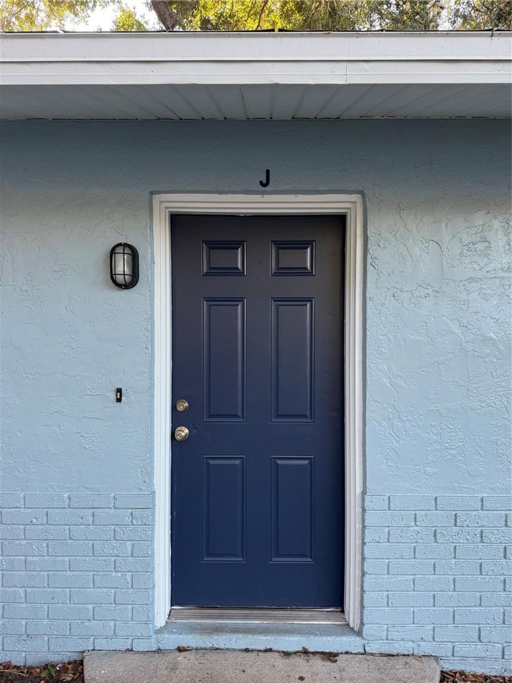 Photo of 950 Beltrees Street, Dunedin, FL 34698 (MLS # TB8426599)