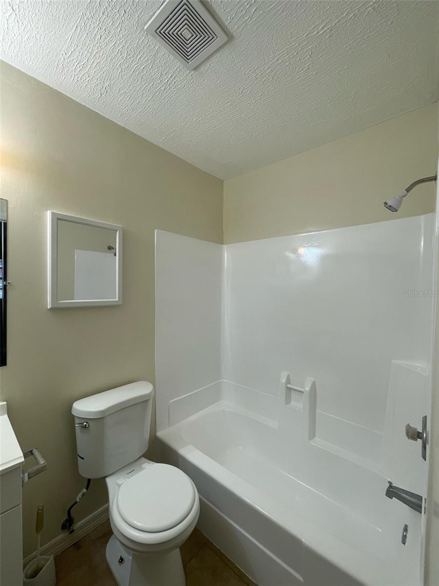 SUNNY VIEW SUB - Residential Lease