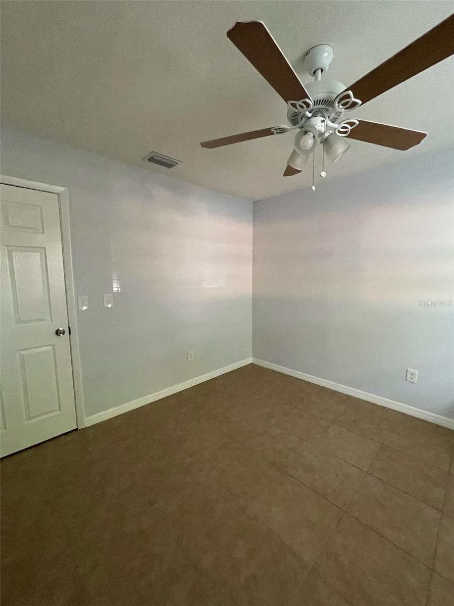 SUNNY VIEW SUB - Residential Lease